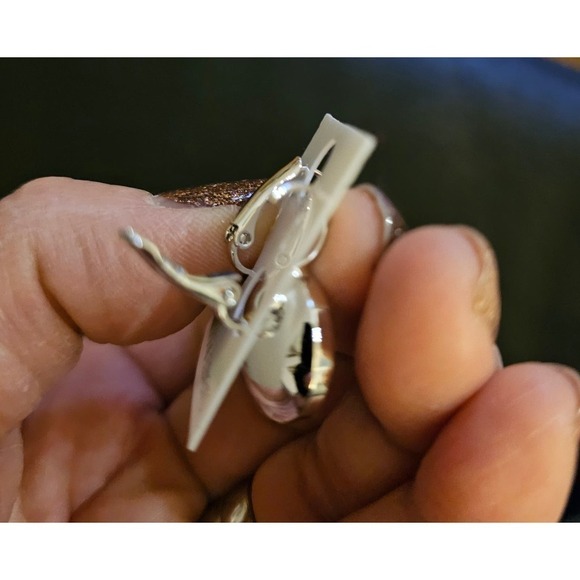 Unique Purple Swarovski Element Earrings. Large. NWOT. Party. Sparkling. Simple - Picture 3 of 6